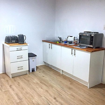 Large Studio Unit Close To Theme Parks 골드코스트 외부 사진