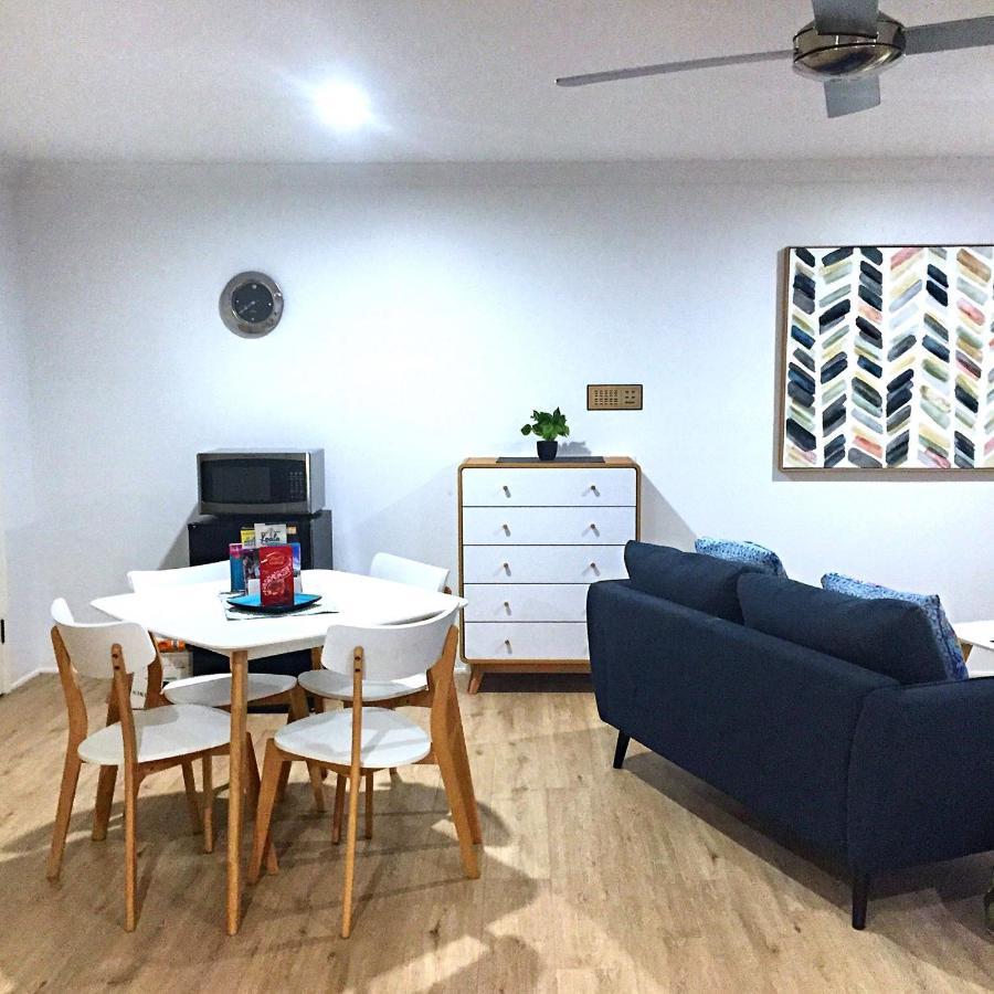 Large Studio Unit Close To Theme Parks 골드코스트 외부 사진